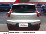 Volvo XC 40 T-4 2.0 Gasolina Prata 2019